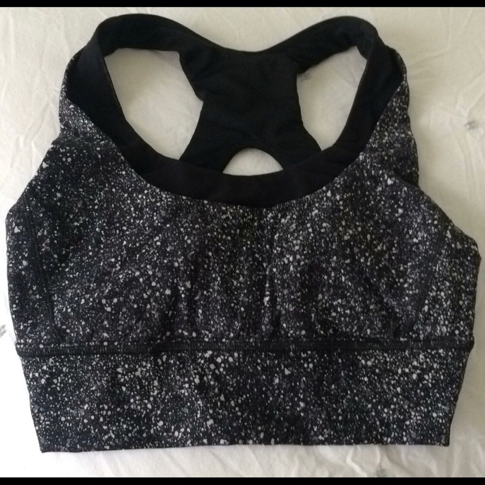 Like New Lululemon Sports Bra size 4